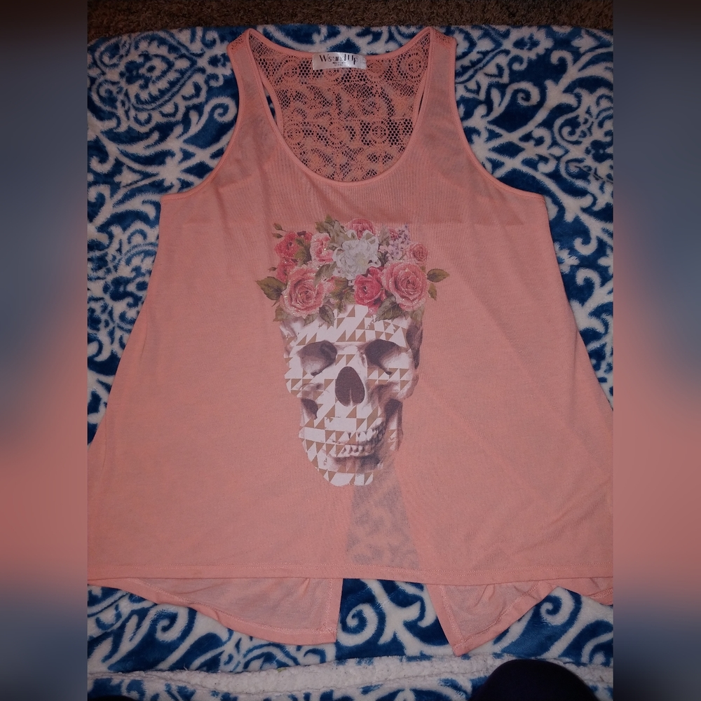Wound Up. Skull and Flowers. Multi colors. Size Lg 11-13.
